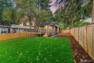 10733 Interlake Ave N, Seattle, WA 98133 - Photo 25