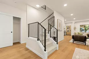 10733 Interlake Ave N, Seattle, WA 98133 - Photo 11