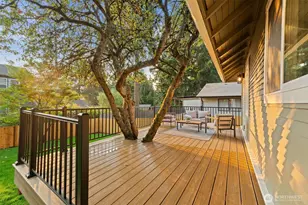 10733 Interlake Ave N, Seattle, WA 98133 - Photo 23