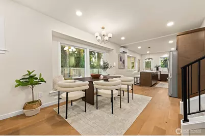10733 Interlake Avenue N, Seattle, WA 98133 - Photo 5