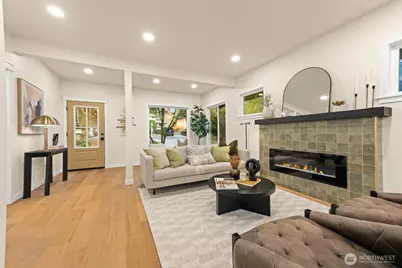 10733 Interlake Avenue N, Seattle, WA 98133 - Photo 3