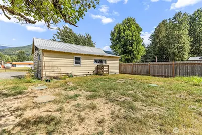 143 Smith Road, Packwood, WA 98361 - Photo 11