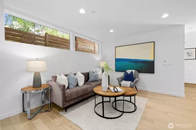 12013 36th Avenue NE, Seattle, WA 98125 - Photo 3