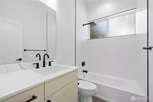 12013 36th Ave NE, Seattle, WA 98125 - Photo 15