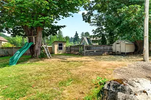 10516 36th St E, Edgewood, WA 98372 - Photo 11