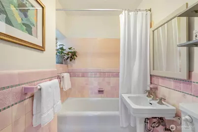 4204 11th Avenue NE #17, Seattle, WA 98105 - Photo 31
