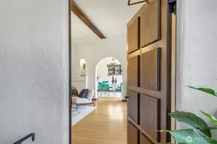 4204 11th Ave NE, Seattle, WA 98105 - Photo 7