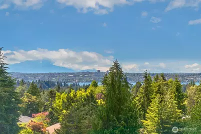 9636 NE 30th Place, Clyde Hill, WA 98004 - Photo 1