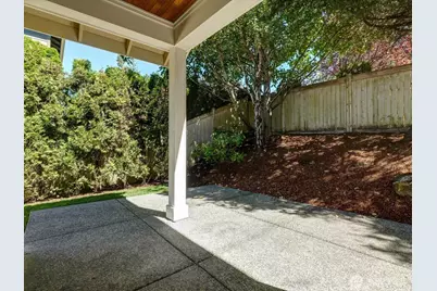 2058 211th Place SE, Sammamish, WA 98075 - Photo 25