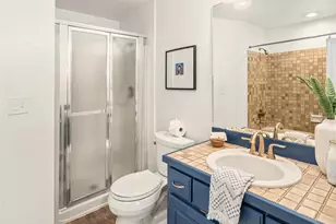 2115 California Ave SW, Seattle, WA 98116 - Photo 25