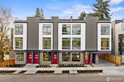 7005 9th Avenue NE, Seattle, WA 98115 - Photo 3