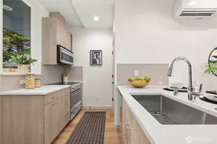 7005 9th Ave NE, Seattle, WA 98115 - Photo 13