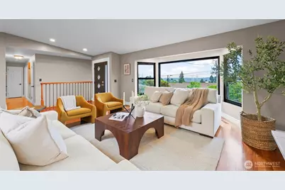 1871 N Skyline Drive, Tacoma, WA 98406 - Photo 3