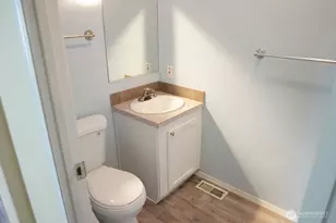 2011 E 95th St, Tacoma, WA 98445 - Photo 13