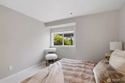 12611 109th Ct NE #J202, Kirkland, WA 98034 - Photo 19