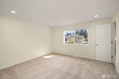 16204 Main Street, Bellevue, WA 98008 - Photo 15
