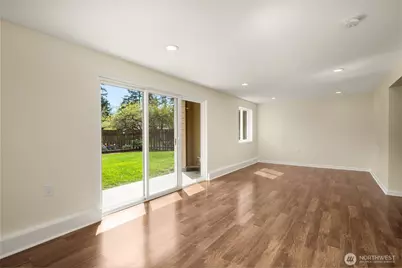 16204 Main Street, Bellevue, WA 98008 - Photo 5