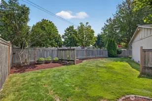408 Amberwood Cir, Sultan, WA 98294 - Photo 5