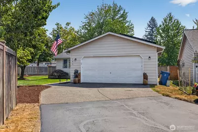 408 Amberwood Circle, Sultan, WA 98294 - Photo 3