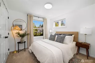 1827 Parade Grounds Ave NE, Bainbridge Island, WA 98110 - Photo 15