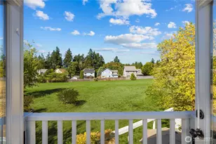 1827 Parade Grounds Ave NE, Bainbridge Island, WA 98110 - Photo 13