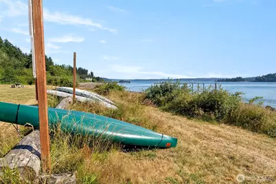 1827 Parade Grounds Avenue NE, Bainbridge Island, WA 98110 - Photo 25