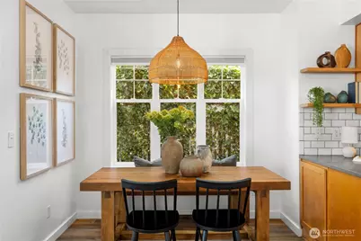 1827 Parade Grounds Avenue NE, Bainbridge Island, WA 98110 - Photo 5