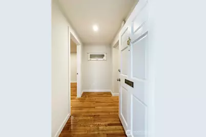 1111 34th Avenue, Seattle, WA 98122 - Photo 3
