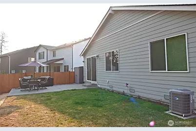 8221 285th Place NW, Stanwood, WA 98292 - Photo 17