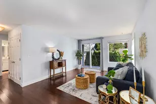 10110 Greenwood Ave N, Seattle, WA 98133 - Photo 3