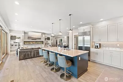 11822 Holmes Point Drive NE, Kirkland, WA 98034 - Photo 5