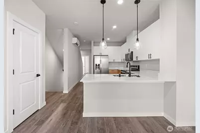 16503 13th Avenue W #B6, Lynnwood, WA 98087 - Photo 3