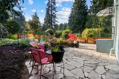 11237 84th Avenue S, Seattle, WA 98178 - Photo 3