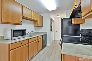 16817 Larch Way, Lynnwood, WA 98037 - Photo 7