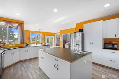7325 276th Street NW, Stanwood, WA 98292 - Photo 9