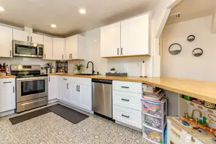 306 SW 1st St, South Prairie, WA 98385 - Photo 11
