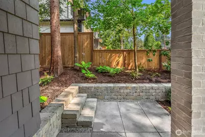 12416 NE 72nd Street, Kirkland, WA 98033 - Photo 37