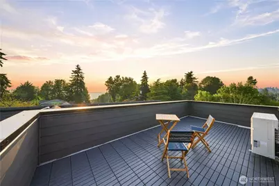 5301 49th Avenue SW, Seattle, WA 98136 - Photo 3