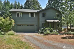 4194 Moorland Pl, Clinton, WA 98236 - Photo 1