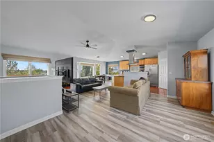 909 W Windrose Dr, Moses Lake, WA 98837 - Photo 3