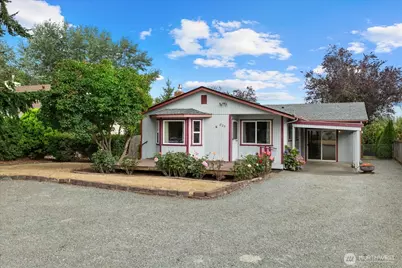 825 Livingston Bay Shore Drive, Camano Island, WA 98282 - Photo 1