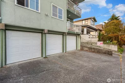 506 N 45th Street #302, Seattle, WA 98103 - Photo 17
