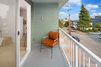 506 N 45th Street #302, Seattle, WA 98103 - Photo 13