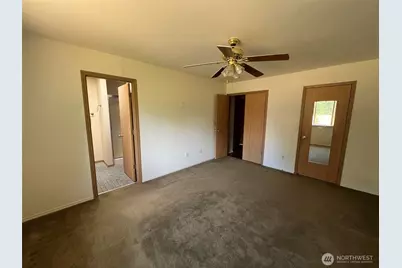 19528 71st Avenue E, Spanaway, WA 98387 - Photo 7