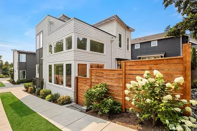 436 10th Avenue #B, Kirkland, WA 98033 - Photo 1