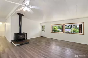 330 SW Dogwood Rd, Port Orchard, WA 98367 - Photo 17