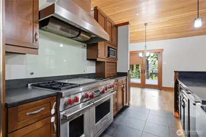 3303 142nd Place NE, Bellevue, WA 98007 - Photo 9