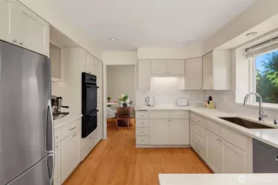 1514 125th Avenue SE, Bellevue, WA 98005 - Photo 11