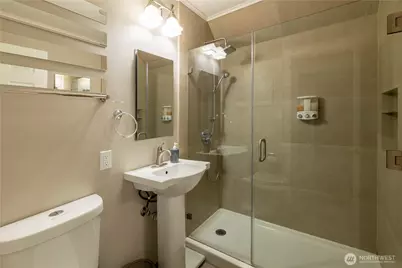 11633 NE 92nd St, Kirkland, WA 98033 - Photo 33