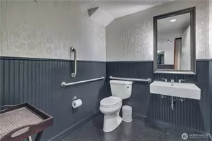 900 Lenora St, Seattle, WA 98121 - Photo 37